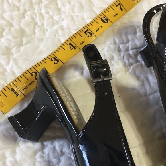 ❤️Easy Street Patent Leather Mid Heel Size 8 1/2 M - Picture 4 of 7